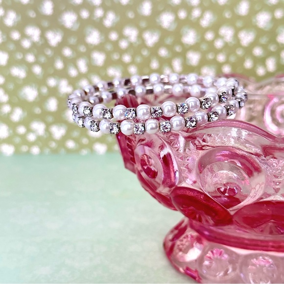 Vintage Pearl and Rhinestone Wrap Bracelet - Picture 7 of 16